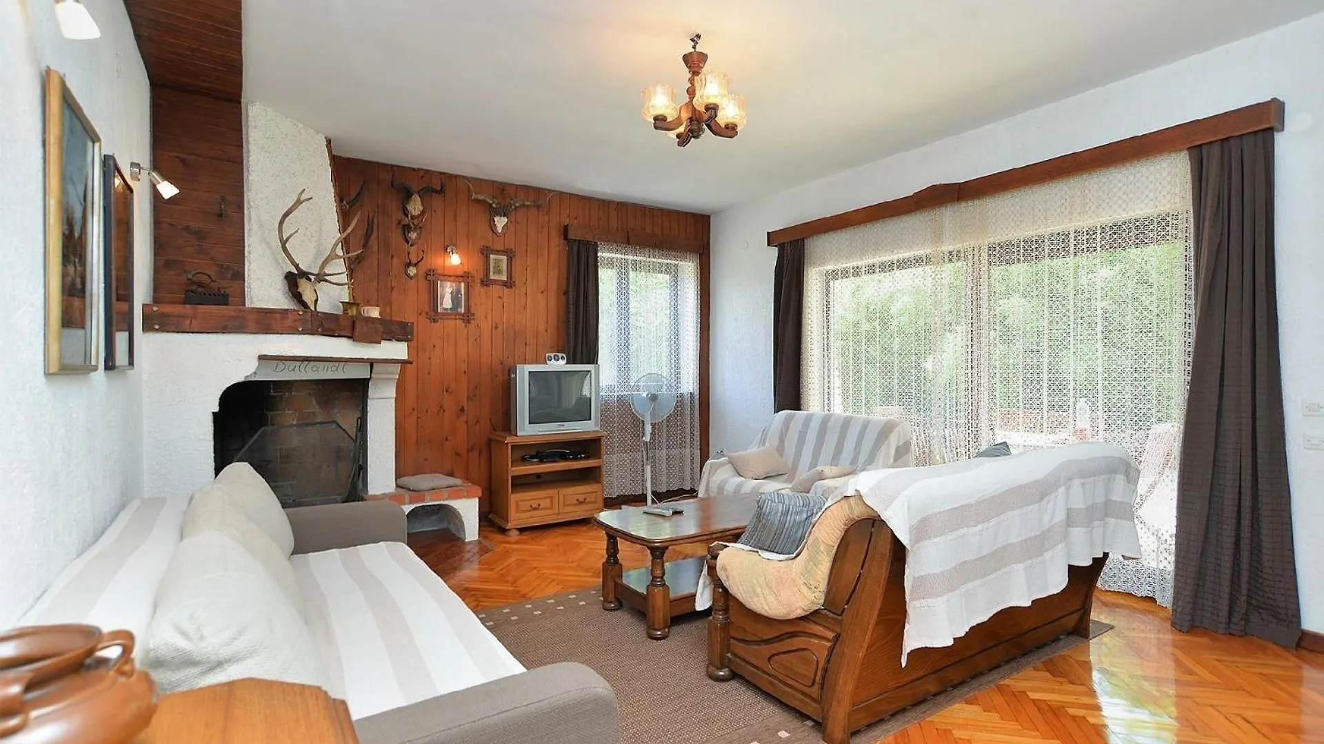 Apartment Ferienwohnung Fuer 7 Personen Ca 100 Qm In Fazana, Istrien Istrische Riviera Valbandon Croatia